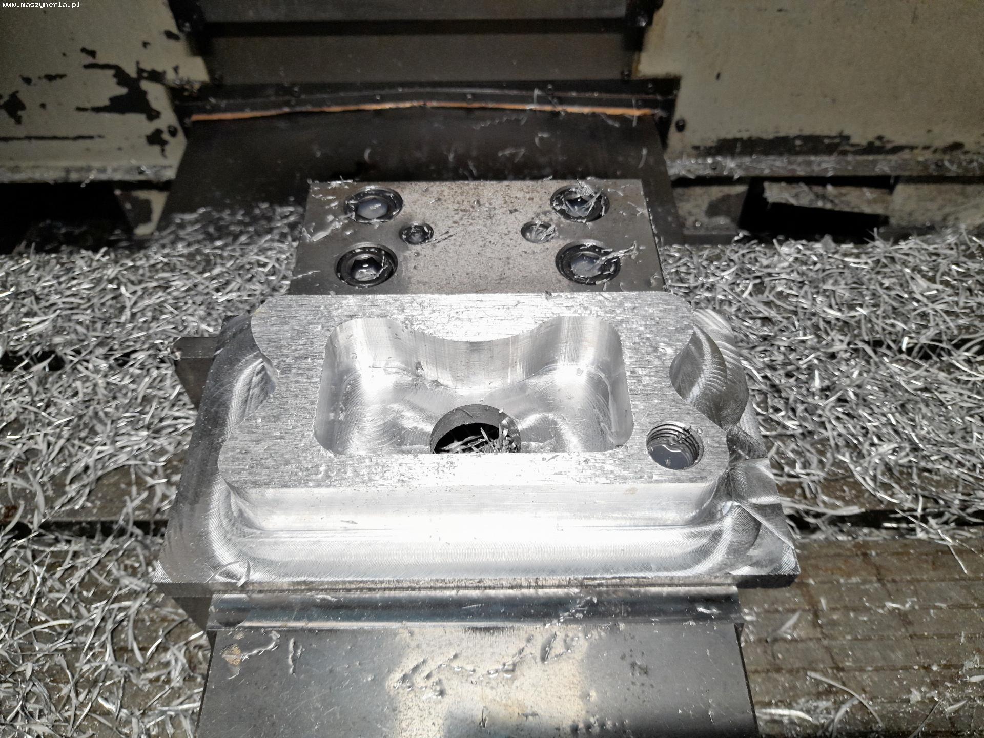 Centro di lavoro CNC AFM Harnaś R 550 E in vendita - foto 4